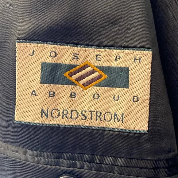 Joseph Abboud Men’s Black Suit/42R - Picture 2 of 3